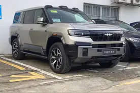 新车 | 6/7座中大型SUV，三季度上市，方程豹汽车豹8最新实车图曝光图片