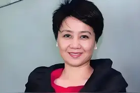 她29岁嫁68岁老头，连生五胎成人生赢家，如今65岁坐拥千亿家产图片