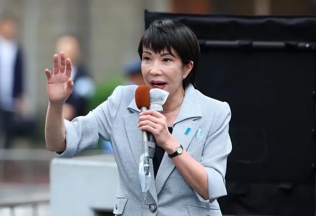 中方换上新打法，连断日本3条财路，高市报复来了，自卫队将出兵