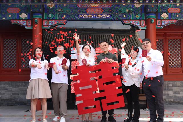 胡同不一“Young” | 樱桃斜街：一巷串三都，甜蜜新地标