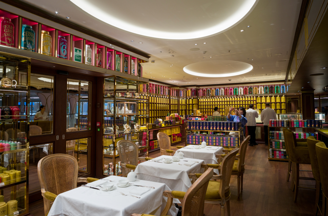 首发！等了一年多终于启航，我坐上了全世界“最快乐”的船