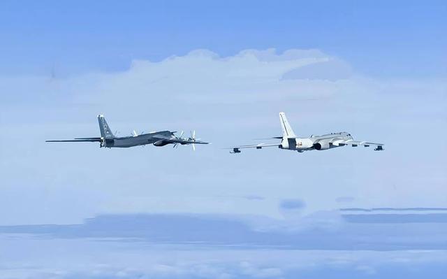 中俄联合空中巡航凸显军事协同，日本外交困局难以化解