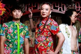 二手玫瑰这次真的出大嗅了，因为节目上爆改《耍猴儿》被全网怼！图片