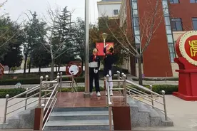 万荣县示范小学“七彩阳光”广播体操暨队列队形比赛图片