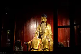 《易传》经典名言 15 句，字字珠玑，意味深长，值得一读图片