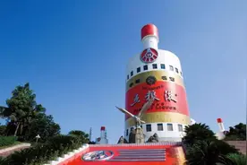 五粮液与三粮液，一字之差，云泥之别，甄别关键在于1个细节图片