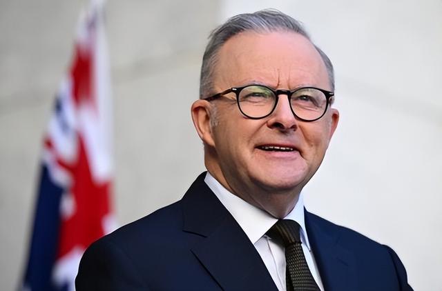 解放军有大动作！出百艘舰艇环澳，西太格局悄然生变