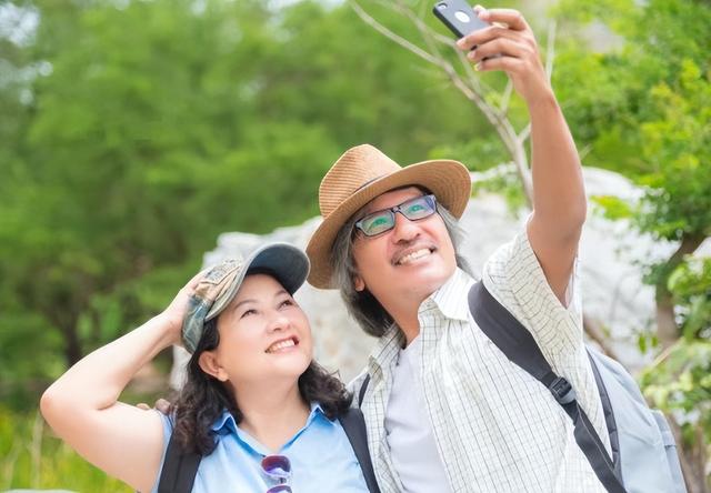 我退休5年，不断地旅游试错，发现：人老了这样旅行更舒服自在！
