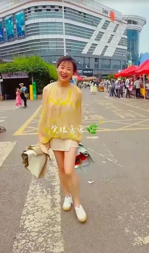 吴越的做法实在是太过浮夸，连表情管理都不要了，这是干嘛？