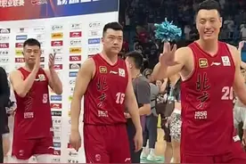 方硕不退役！首钢3将表态留队，范子铭剩2年顶薪，争冠缺2块拼图图片