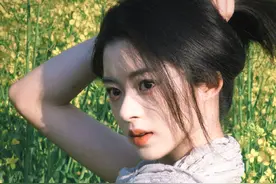 黄杨钿甜通过中国传媒大学艺考，排名第33图片