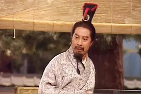 袁术麾下有11大猛将和3大智谋，为何称帝短短一年就吐血而死？图片