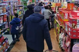 韩国饺子被连夜踢出中国超市，这场文化反击战，中国干得漂亮！图片