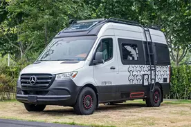 进口四驱奔驰斯宾特旅居房车，大B型车出行有舒适度有野性图片