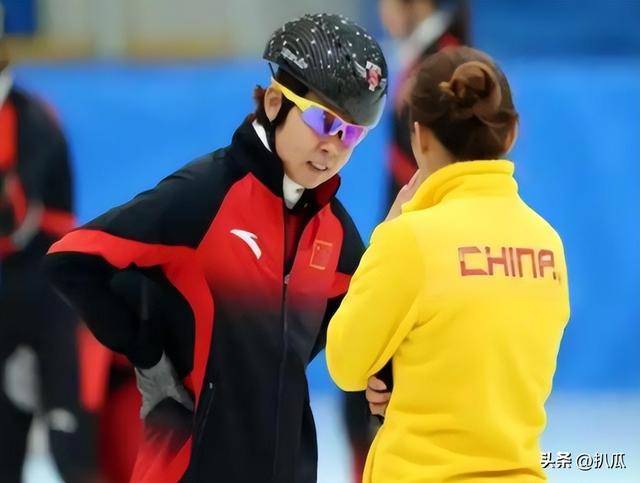 3次被国家队开除，退役11年后再看王濛现状，才明白李琰评价没错