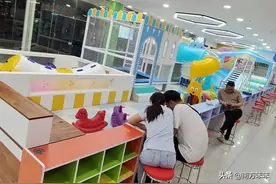 生意越来越难做，又转租不出去，每个月都在亏钱图片