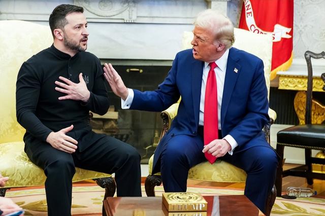 边境80万敌军集结完毕，特朗普出手切断援助	，俄乌战局将迎转折点