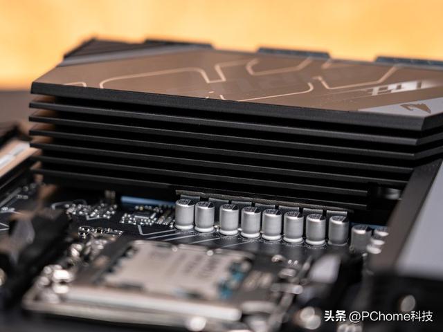 充分释放X3D性能 技嘉B850M电竞雕助攻锐龙9950X3D