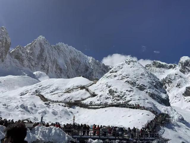 十一月的丽江，给你寄来一封雪后情书