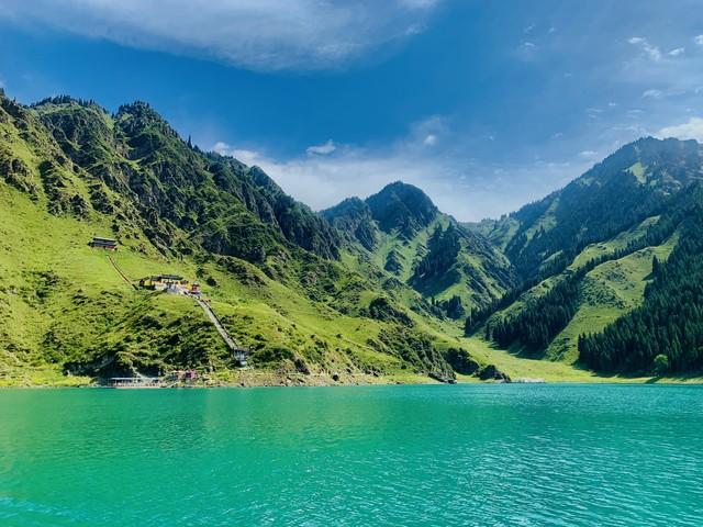 和老伴去新疆阜康住了一个月，我实话实说：跟网上说的不太一样～