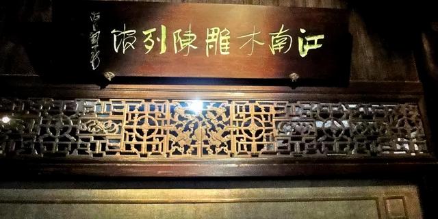 乌镇的似水年华：逛集市喝早茶，在1300年的江南水乡回归慢生活