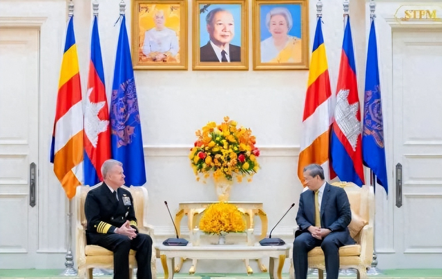 嘴上喊着中立，家里却迎来了美国军舰！中国心血竟成成美军跳板？