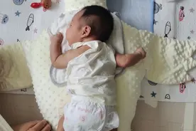 月嫂常把这3句话挂嘴边，容易坑了宝宝，妈妈别不当回事图片