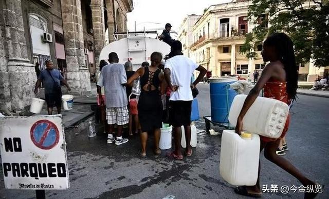 美围堵委内瑞拉，古巴却惨遭断油！三重枷锁下，拉美反霸风暴骤起