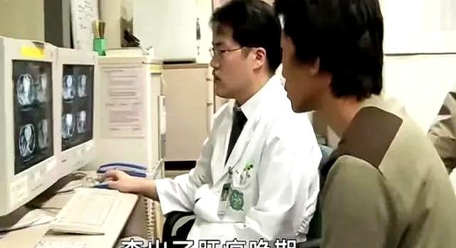 北京一男子！在女友坟边失联10年，家人找到他时，所有人都沉默了