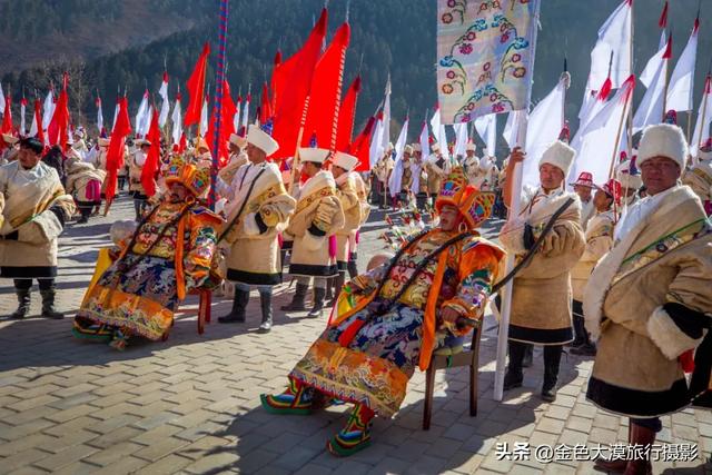 正月甘南,才是真正的信仰天堂,带你走进藏区的盛大节日--晒大佛