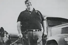 1998年美国温顺杂交犬深夜将女主人折磨致死，调查后结果令人心酸图片