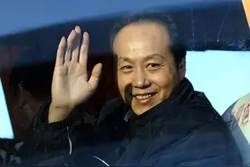 我虽在丈夫罗京去世7年后，改嫁富商，但我永远是罗家人图片