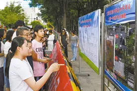 中考今日开考图片