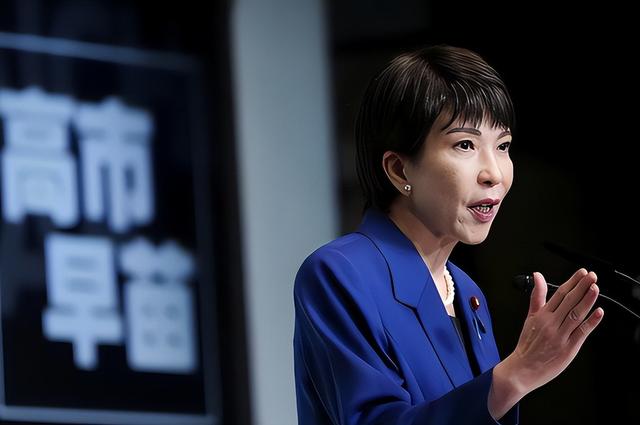 不许中国一家独大，特朗普联合8国在白宫签字	，要废中国王牌