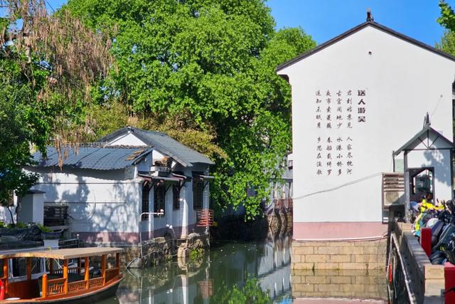 也就偷偷来了5678次吧!这条逛吃路线,真的太适合春天了!