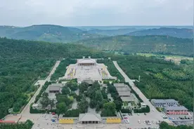 陕西延安必去的三大景点图片