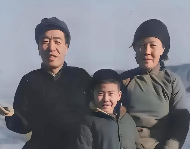 陈永贵退休后，经常对秘书发脾气，李先念不许再给他送文件