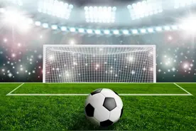 热搜！中超八冠王广州队，宣布解散！受恒大拖累？图片