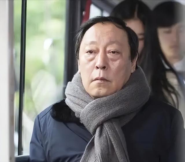 内娱首例！知名影星已被枪决，公司注销，倪大红，李雪健被牵连