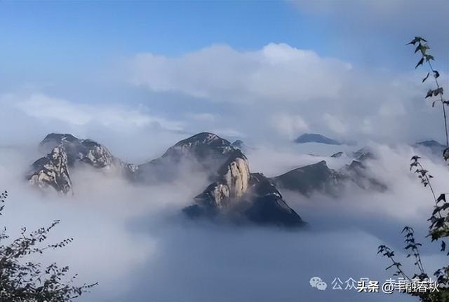 华山的云雾奇观｜ 李 芳