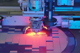 国产光刻机官宣后，一个奇怪现象：国外网友沸腾，美荷却沉默了图片