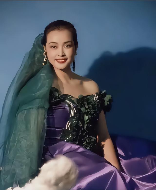 钱再多有什么用？75岁的“风流妖精	”刘晓庆，已经走上另一条道路