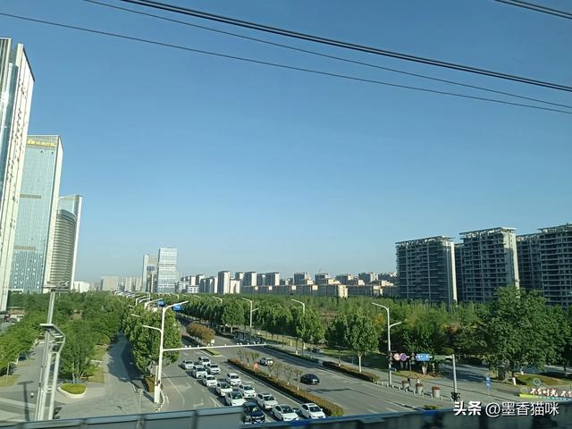 浐灞港务区半日游,顺路逛到临潼,然后坐火车回西安