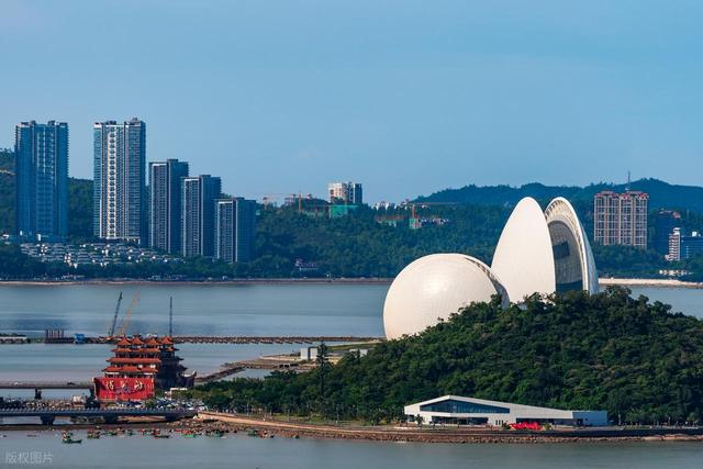 “宜居城市”10强：厦门不如三亚，大连高居第3，西安承德没上榜