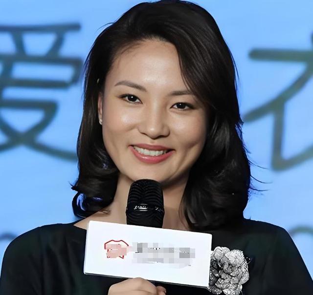 央视最惨女主持，男友被判死缓，丈夫惨死狱中，如今48岁孑然一身