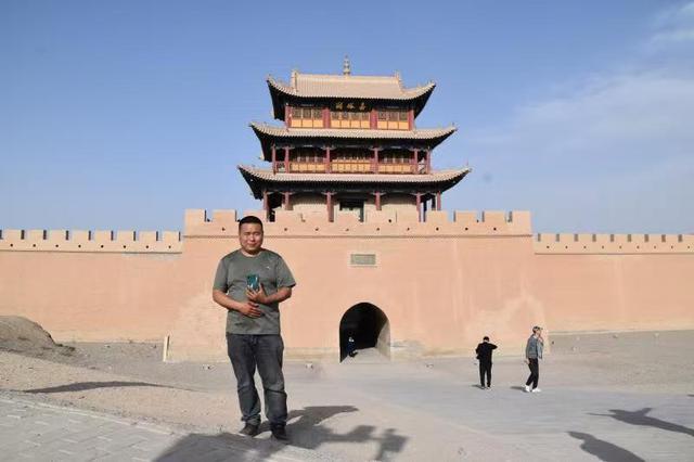 明长城最西端关口：天下第一雄关嘉峪关的历史与防御体系