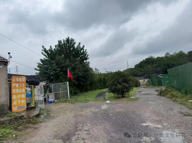 实地探访南京狮子冲昭明太子萧统和他母亲丁令光的安宁陵