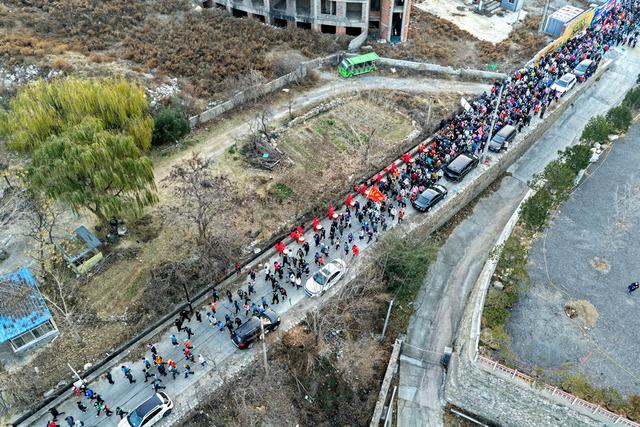 步履叩响泰山，暖意丈量山河：第十七届环泰山T60大徒步综述