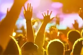 乌海首届！观鸟嘉年华＋摇滚音乐节！时间在…图片