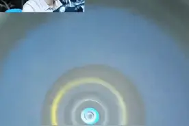 苹果iPhone 16 Pro全网首拆！博主打开发现摄像头里有灰尘，产地显示是在国内，CPU变厚很多图片